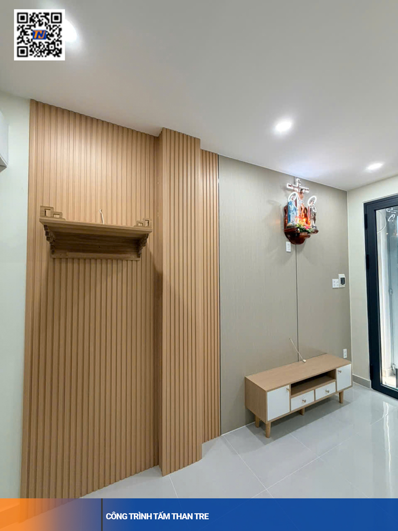 CÔNG TRÌNH ĐẸP – ĐIỂM NHẤN TỪ TẤM ỐP THAN TRE & LAM SÓNG NHỰA