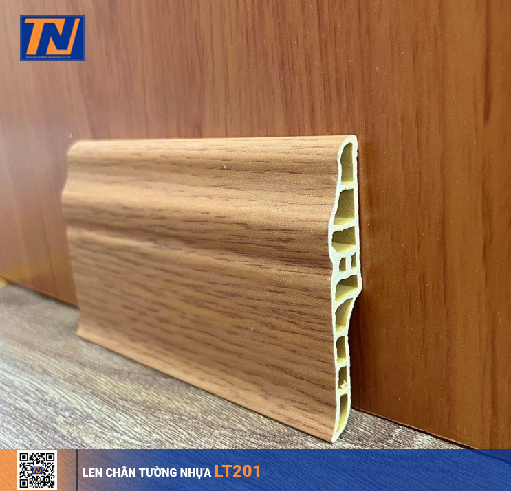 Len chân tường nhựa LT201