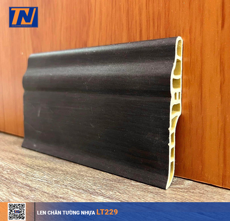 Len chân tường nhựa LT229